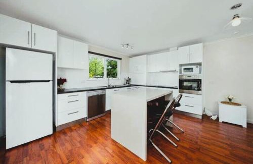 Richmond House | The Baker's Cottage in the Heart of Richmond Sleeps 6