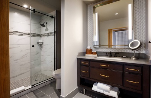 Amarillo Hotel | The Barfield, Autograph Collection