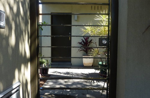 Brunswick House | The Barkly, on the fringe of Melbourne