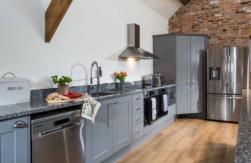 Hendrerwydd House | The Barn at Plas Ashpool (8) - a stunning converted barn sleeping 8 guests