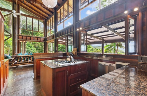 Kimberley House | The Barn Daintree Holiday House