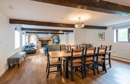 Hawes House | The Barn House