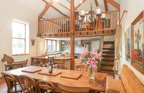 Buckerell Cottage | THE BARN, pet friendly, character holiday cottage in Honiton