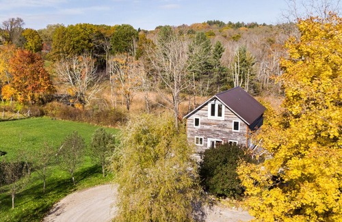 Lakeville House | The Barn - Rustic Chic Loft - Rehabed 1890 Hay Barn - Near Lakes & Hotchkiss