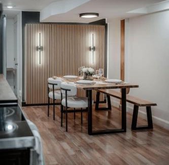 Barrie House | The Barrie Nook