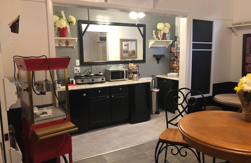 Buckhannon Hotel | The Baxa Inn