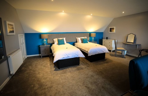 Dalgety Bay Bed & Breakfast | The Bay and Bridge offers guests a truly memorable break.