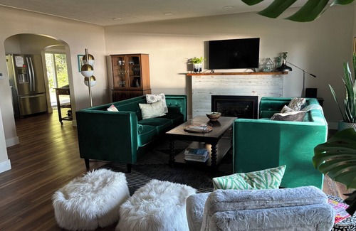 Traverse City House | The Bay View Brick -Stunning View of Bay n