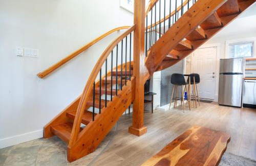 Departure Bay Apartment | The Bayview