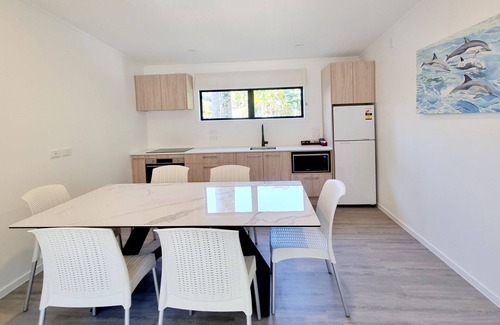 Kawau Island Cabin | The Beach House