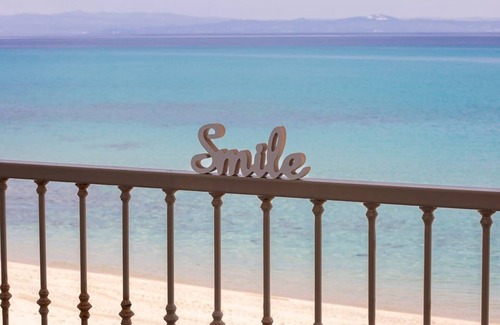 Haniotis Apartment | The Beach House - Steps from the Sea