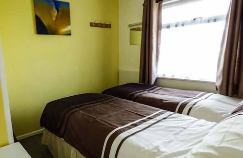 Scratby Cottage | The Beach Road Chalet Park, no. 107