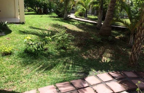 Centre de Flacq Villa | THE BEACH VILLA PALMAR