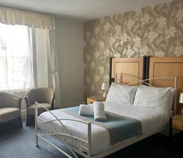 Weston-super-Mare Hotel | The Beach Weston
