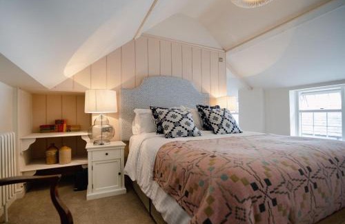 Cowbridge Hotel | The Bear, Cowbridge