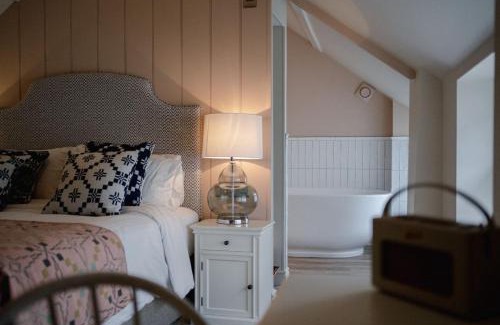 Cowbridge Hotel | The Bear, Cowbridge