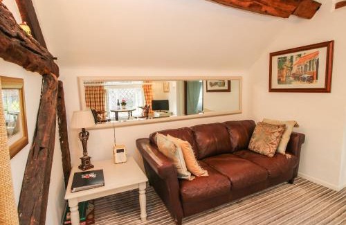 Balterley Apartment | The Beehive