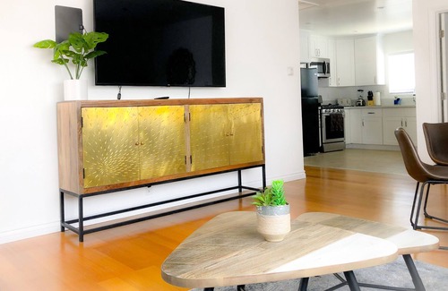 Belmont Heights Apartment | The Belmont Beach Getaway
