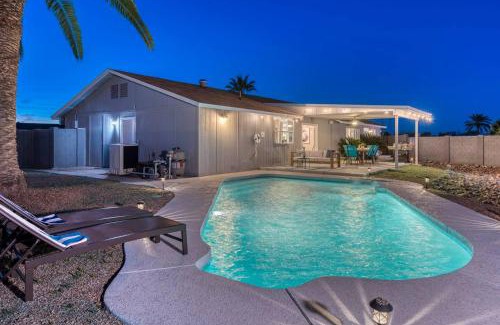 Tempe House | The Best Getaway In The Desert With Heated Pool!