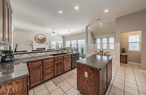 Keller House | The Best in Texas: 3Bed/2Bath w/Spacious Ensuite