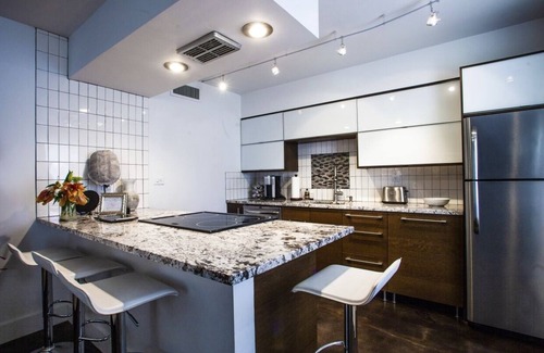 South Scottsdale Condo | The BEST Old Town Scottsdale location!1 bd/1bth beautiful mid century condo.