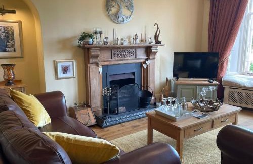 Aberfoyle House | The Bield