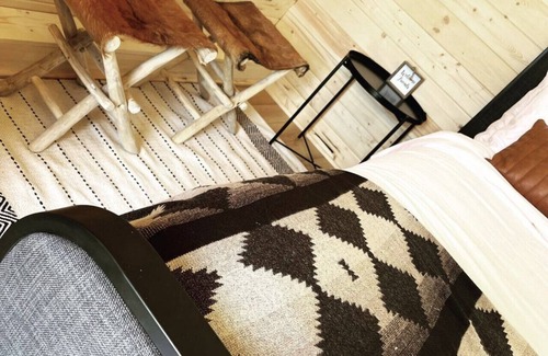 Bentonville Cabin | The Bike Inn #15, Kings River Cabin