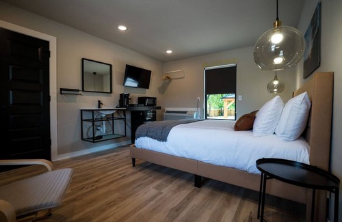 Bentonville Cabin | The Bike Inn #3, Mt Kessler, Single Room