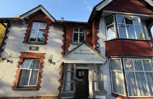 Horley House | The Birchwood Lodge
