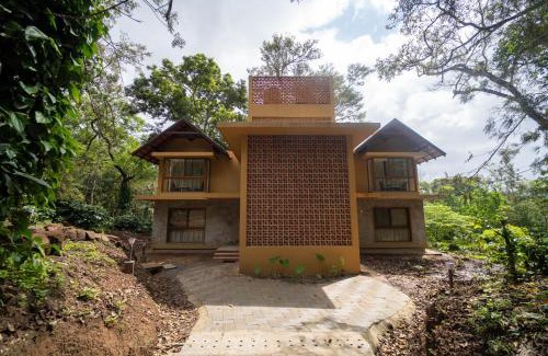 Somvarpet Resort | The Birchwood Retreat, Madikeri