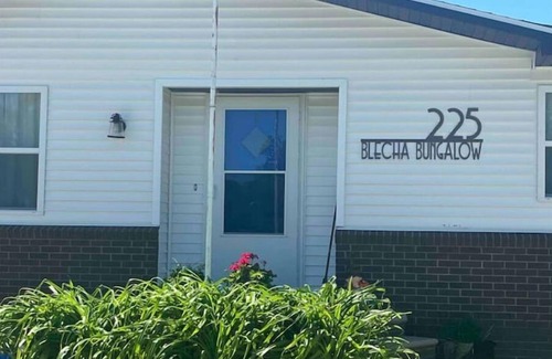 Benkelman House | The Blecha Bungalow - your HOME away from HOME!