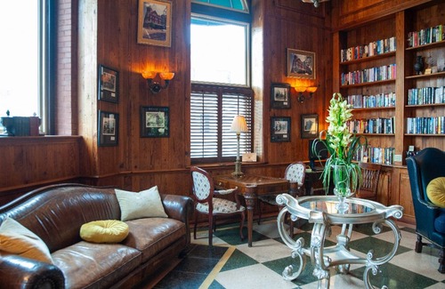Parkersburg Hotel | The Blennerhassett Hotel