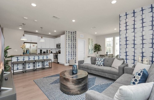 Clear Lake Shores Apartment | The Blue Horizon near Kemah Boardwalk and NASA