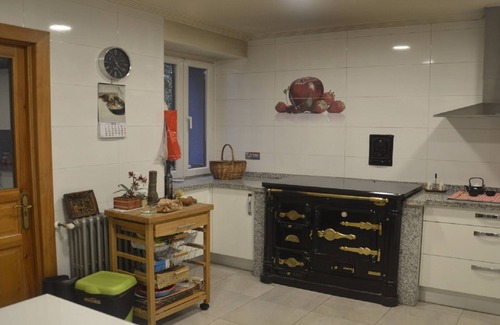 Santa Marina de Oblanca House | THE BLUE HOUSE OF LAS CALDAS