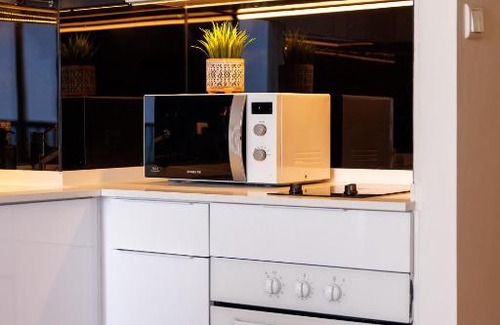 Tel Aviv Promenade Apartment | The Blue Lagoon With Pool On The Beach