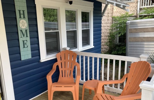 Daytona Beach Cottage | The Blue Pearl Cottage (Only minutes to the beach!)