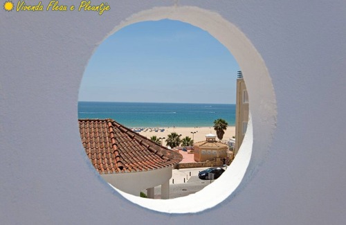 Praia da Rocha House | The Blue Villa in the Algarve: 50 m from the beach and Ocean, Praia da Rocha