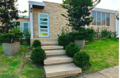 Cuevas House | The Blue Water House