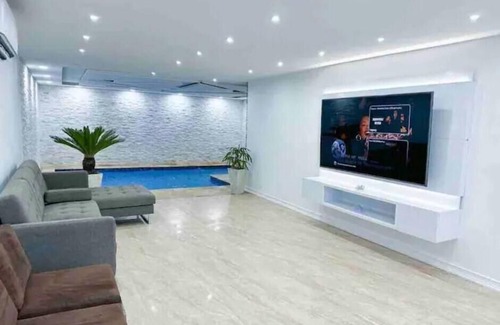 Cuevas House | The Blue Water House