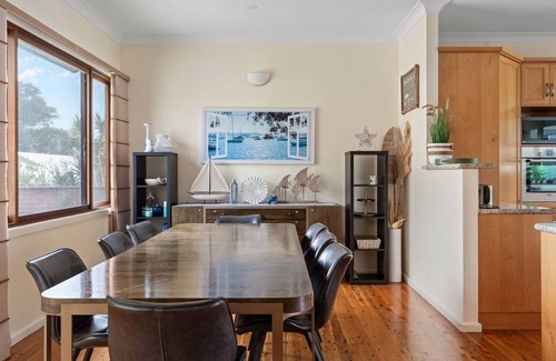 Central Coast House | The Boathouse – Pool & Private Slip