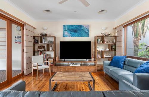Chittaway Point House | The Boathouse -Pool and Private Slip