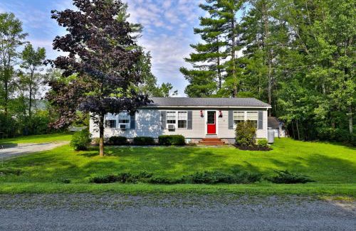 Crystal Beach House | The Bomoseen Bungalow - Vermont Lake House Close to Ski Resorts! Private dock, ski rental ticket deals