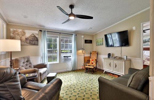 Crystal Beach House | The Bomoseen Bungalow - Vermont Lake House Close to Ski Resorts! Private dock, ski rental ticket deals