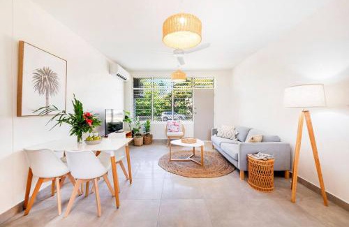 Rapid Creek Apartment | 'The Botanica' A Triple-apartment Residence in Nightcliff