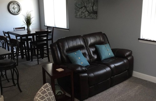 Iola Apartment | The Bowlus Suite on the historic square in Iola, Kansas.