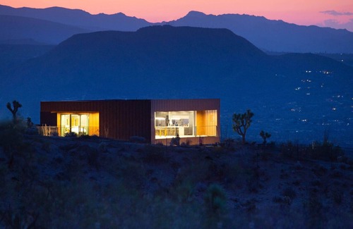 Joshua Tree House | The Box by Fieldtrip - Architectural Villa w Pool + Spa