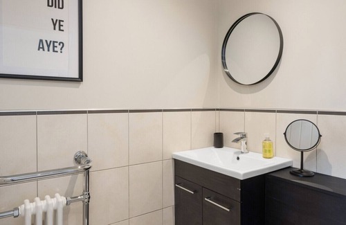 Glenrothes Apartment | The Brae @ The Balfour by Coorie Doon Stays