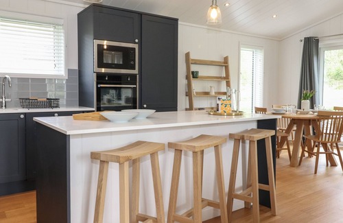 Haverthwaite Cottage | THE BRAMBLES, pet friendly, with a garden in Haverthwaite