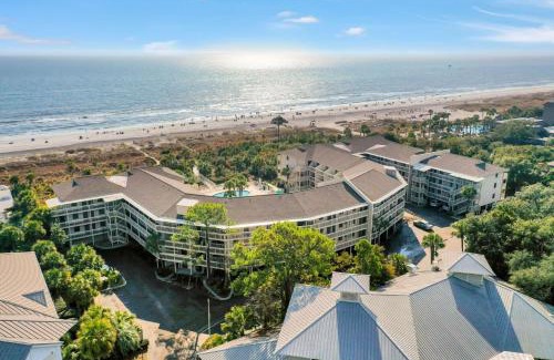 North Forest Beach Apartment | The Breakers #220 Beach Condo, Beautiful Ocean View at Coligny Beach, 4 N Forest Beach Drive Hilton Head, Walk to all Shops Restaurants, Renovated Jan 2024, Vacation Rental HHI LLC