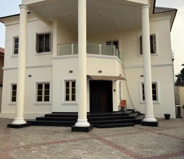 Lagos Apartment | The Breeze Apartment Magodo